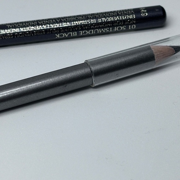 Estée Lauder Artist’s Eye Pencil - Black Smudge and Slate Writer (2) - Picture 1 of 3